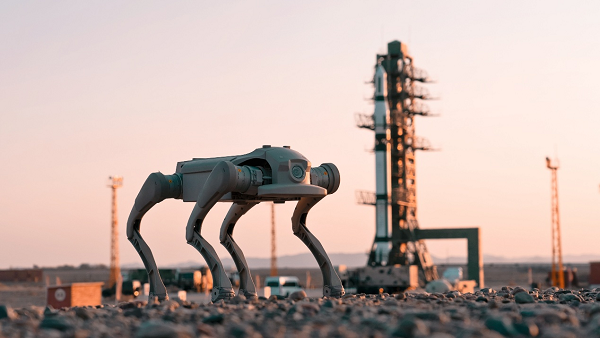 速度彰显实力！智身科技第5000台具身智能机器人量产交付，创行业新里程碑(图2)