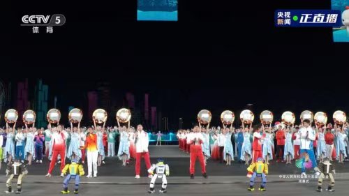 不止于跳舞：全运会闭幕式唯一“人形舞团”鹿明机器人深耕具身全栈技术，宇树智元后的“新势力”跑出最快加速度(图1)