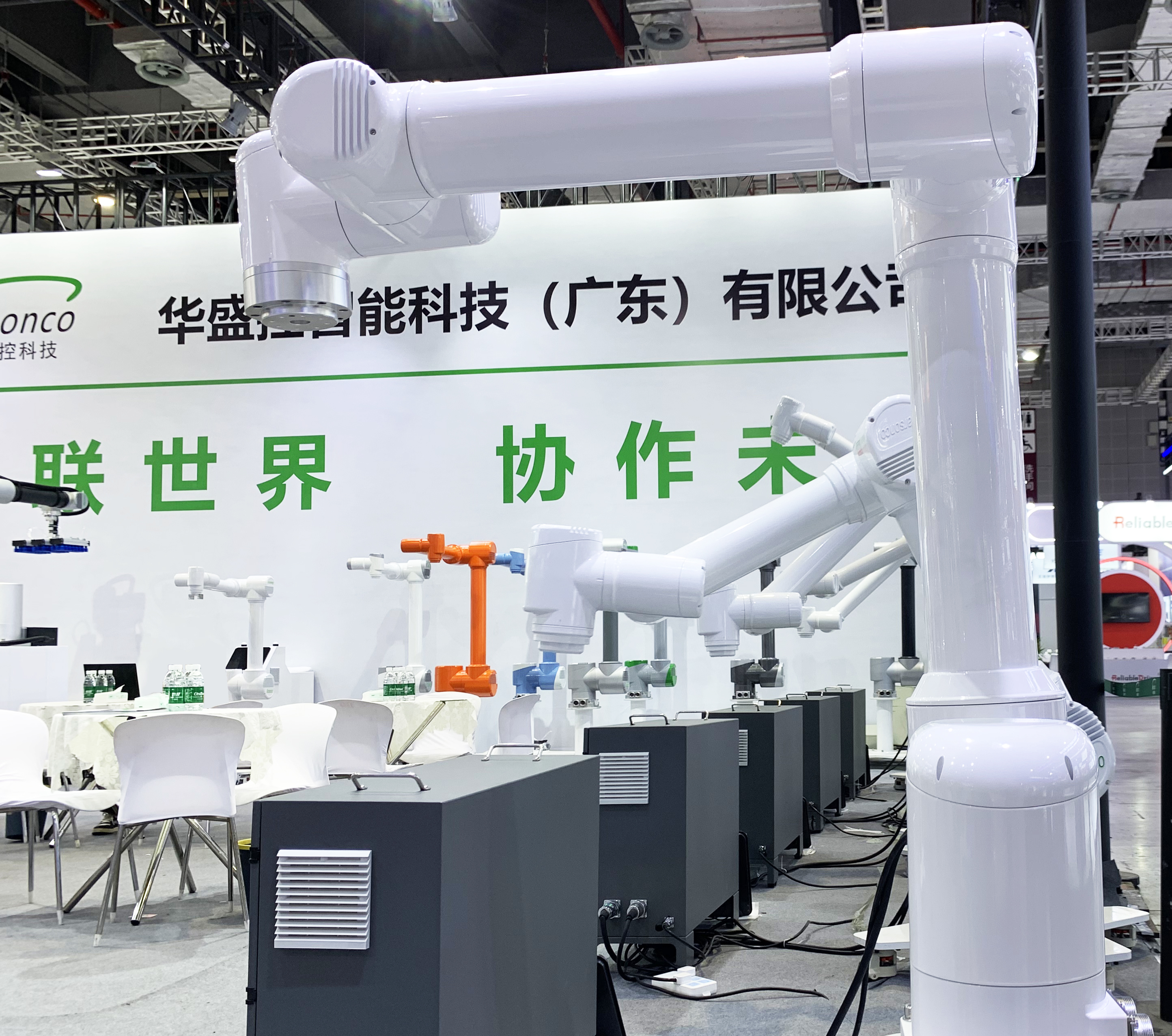 工博会首秀即惊艳：新品亮相，华盛控彰显工业协作机器人行业领先者实力(图2)