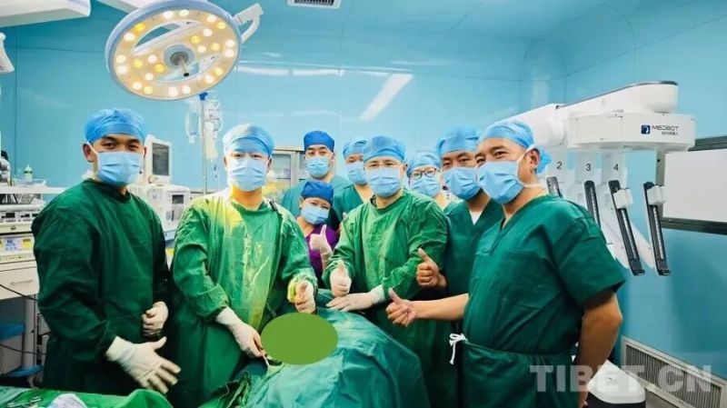 全球首例海拔4500米以上5G远程机器人手术在那曲成功实施(图1)