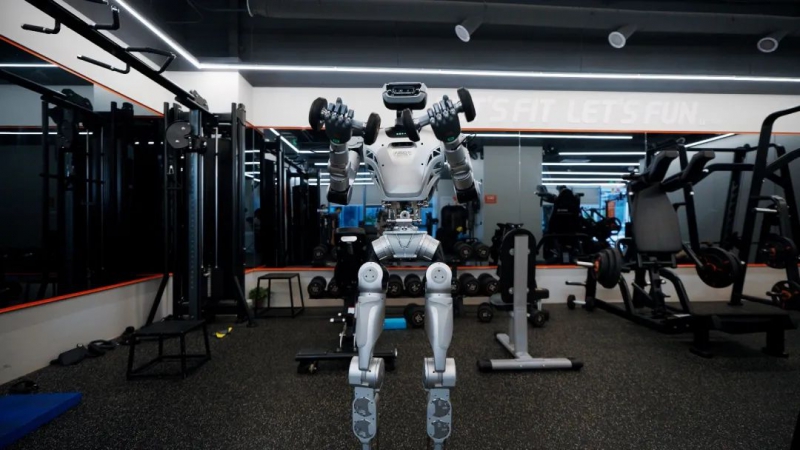 15.8万起！逐际动力全尺寸人形机器人新品震撼上市，以极致性价比领跑行业(图4)