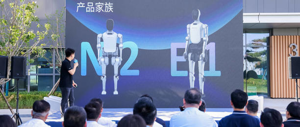 松延动力人形机器人订单破两千台，深度强化学习技术成关键(图1)