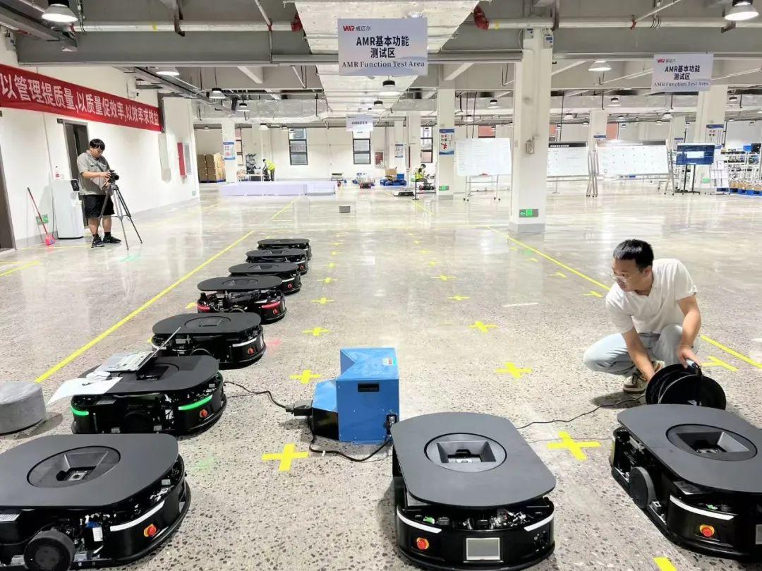 “贵安造”机器人实现全线投产(图2)