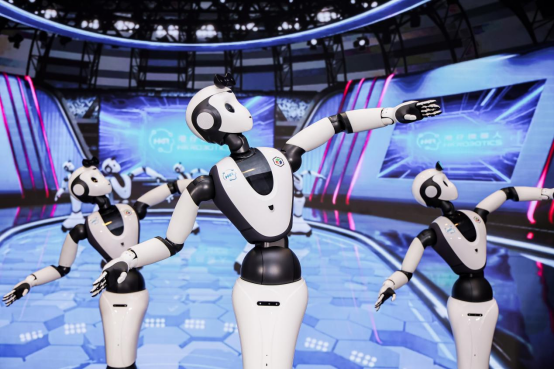 香港首家具身智能人形机器人公司落地！港仔机器人成功举办行业论坛和品牌战略启幕式(图5)