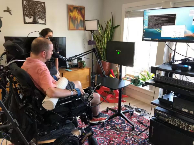 脑机接口技术迎来重大突破：可使渐冻症患者重新流畅说话、唱歌(图1)