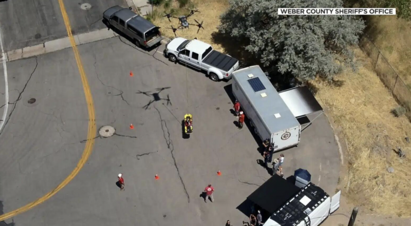 可降低救援队负载，美国犹他州警方将引入大疆 DJI FlyCart 30 无人机用于搜救行动物资运输(图1)