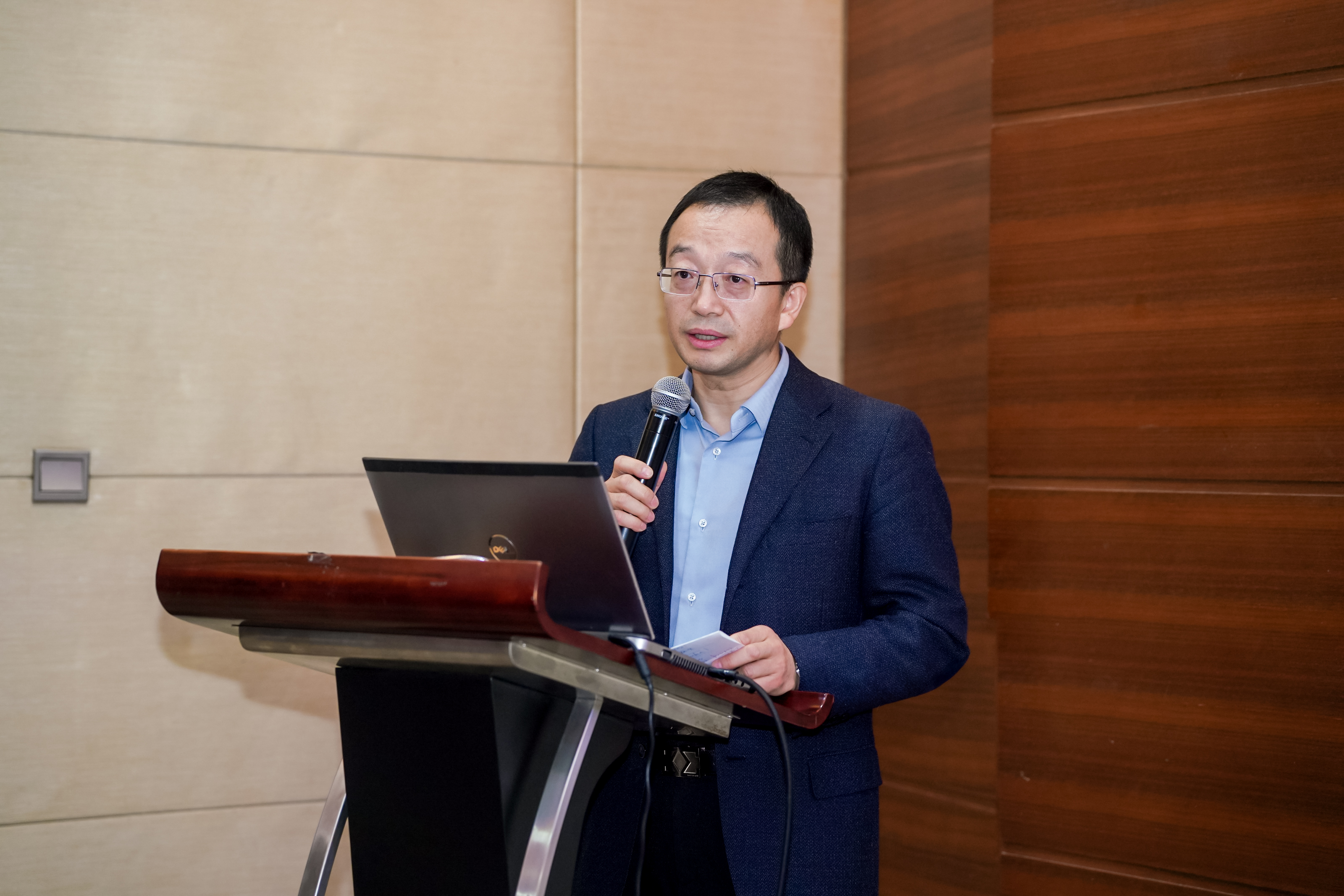 智能骨科手术机器人专项能力培训在蓉举行(图2)