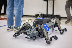 当“钢铁战士”遭遇网络黑客：“鹏城杯”国内首次机器人场景网络安全攻防演练(图5)