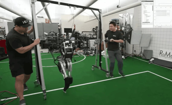 走路最快的类人机器人！能模拟人类肌肉发力，还能小跑前进!(图4)